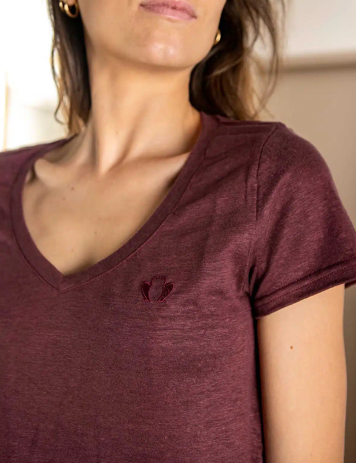 t-shirt-made-in-france-femme-l-indispensable-rouge-bordeaux-2_jpg.webp
